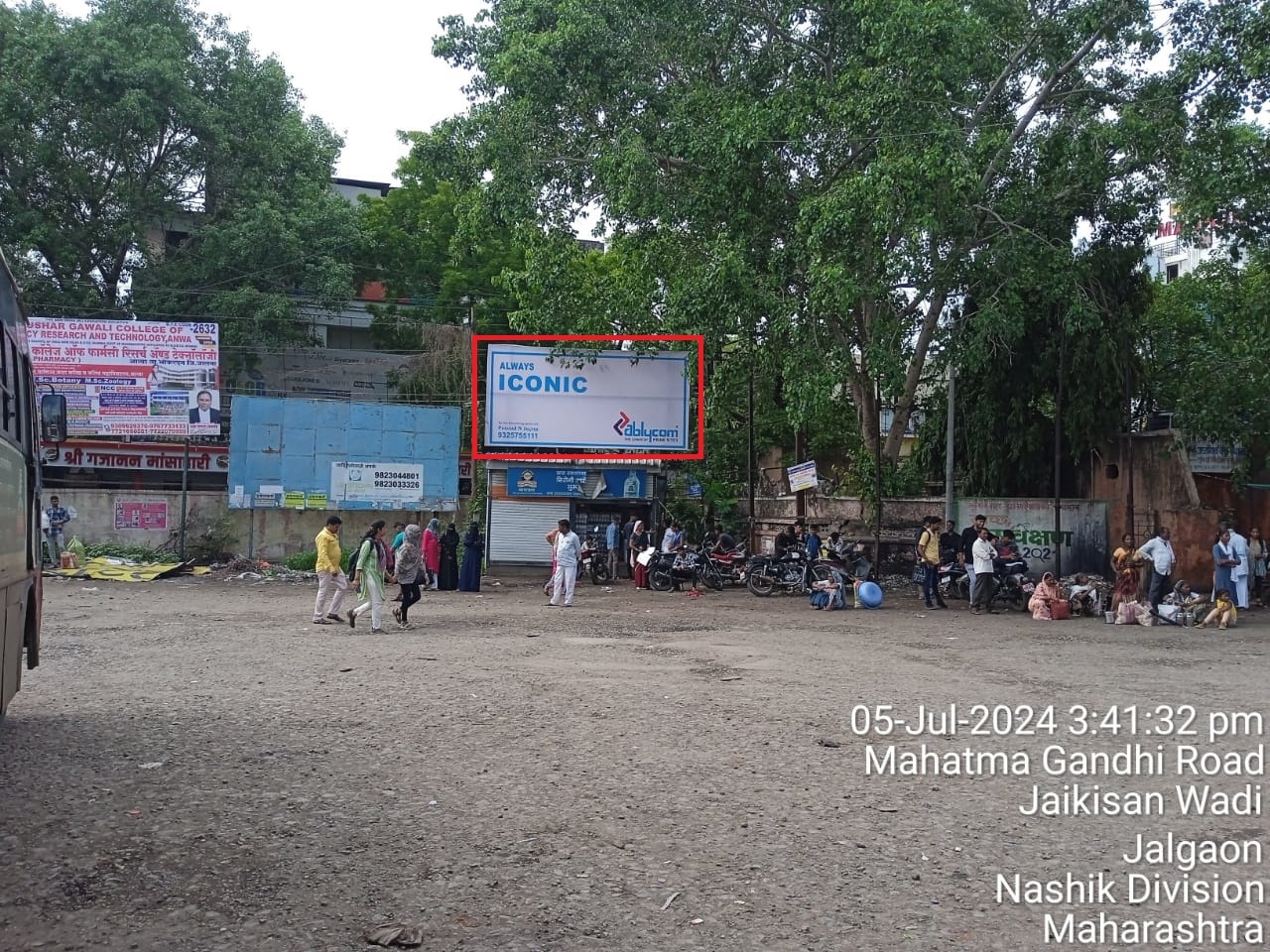 JALGAON NEW BUS STAND INGATE  Jalgaon Hoarding
